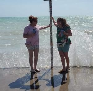 Meet your Posher, Jawny